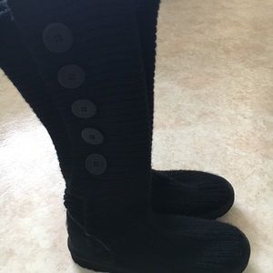 UGG Cardigan Boots Women’s Size 8